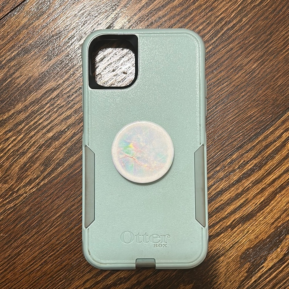 iPhone XR Otterbox Popsocket Case & Screen Protector